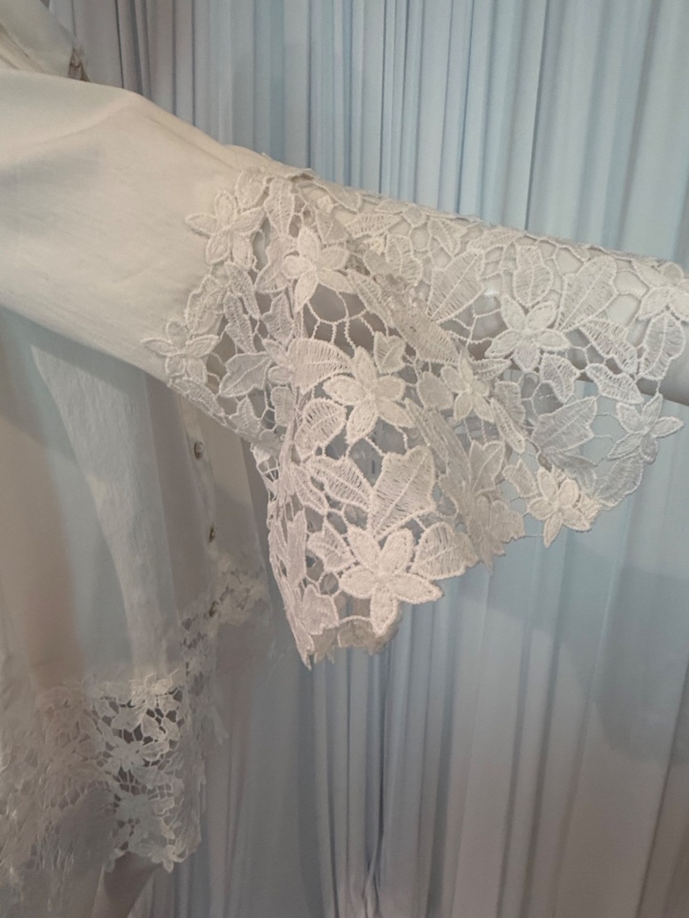 Colleen Lopez White Lace Trim Button Front Blouse L NWOT - Picture 8 of 16